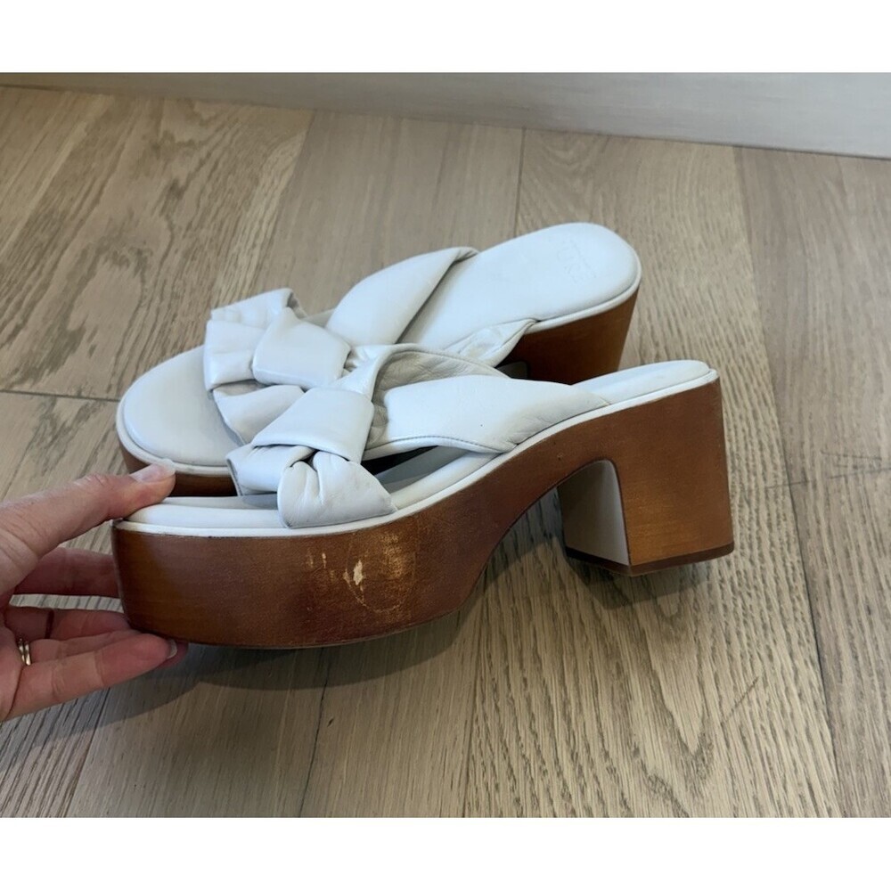 Donna Karan Pure NEW YORK Clogs Wooden Women’s 9 M Cream Brown Heels Shoes Slip